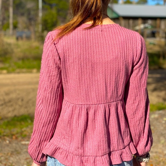 Beautiful pink blouse✅ - Picture 2 of 3